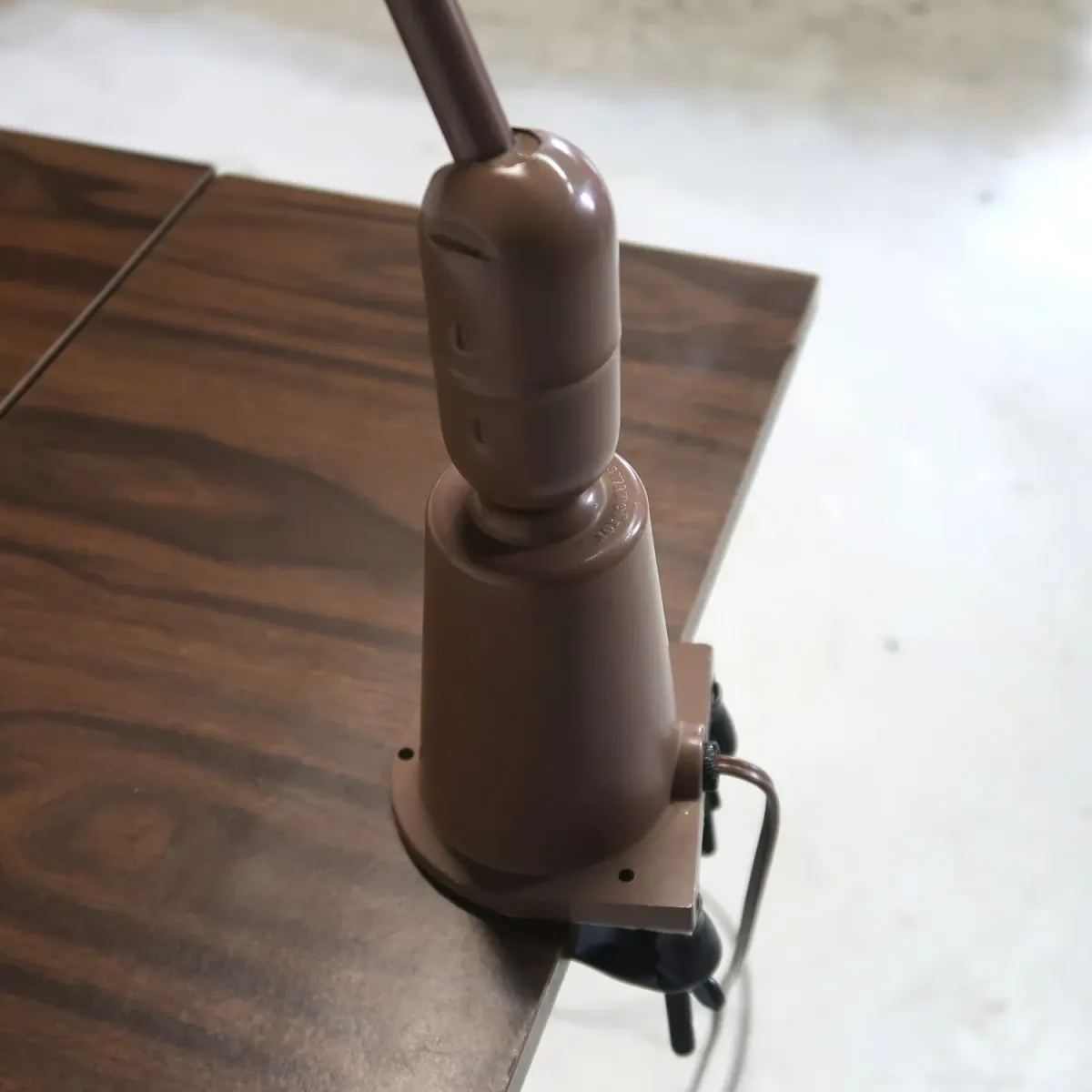 Swivelier ビンテージ インダストリアル マシンランプ