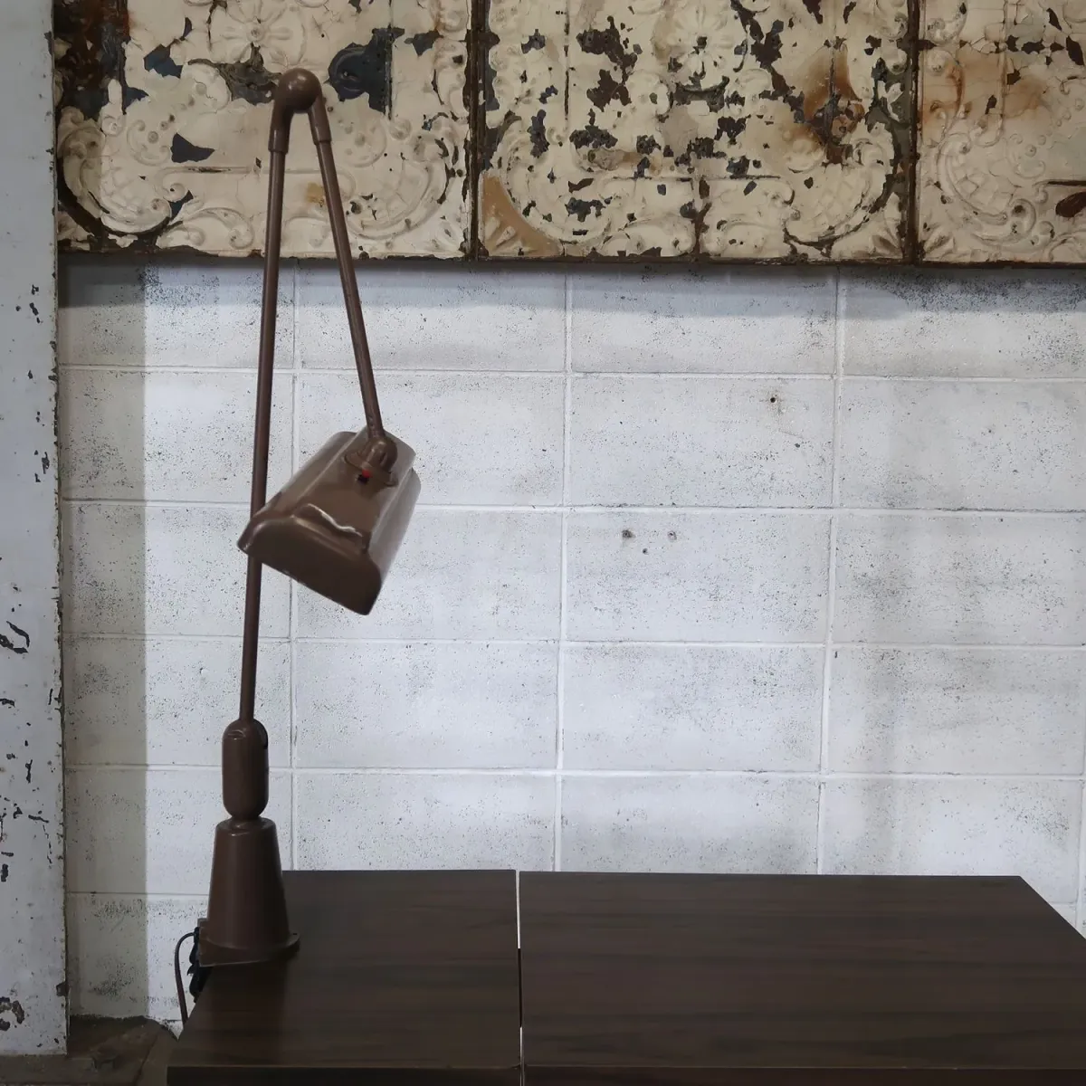 Swivelier ビンテージ インダストリアル マシンランプ