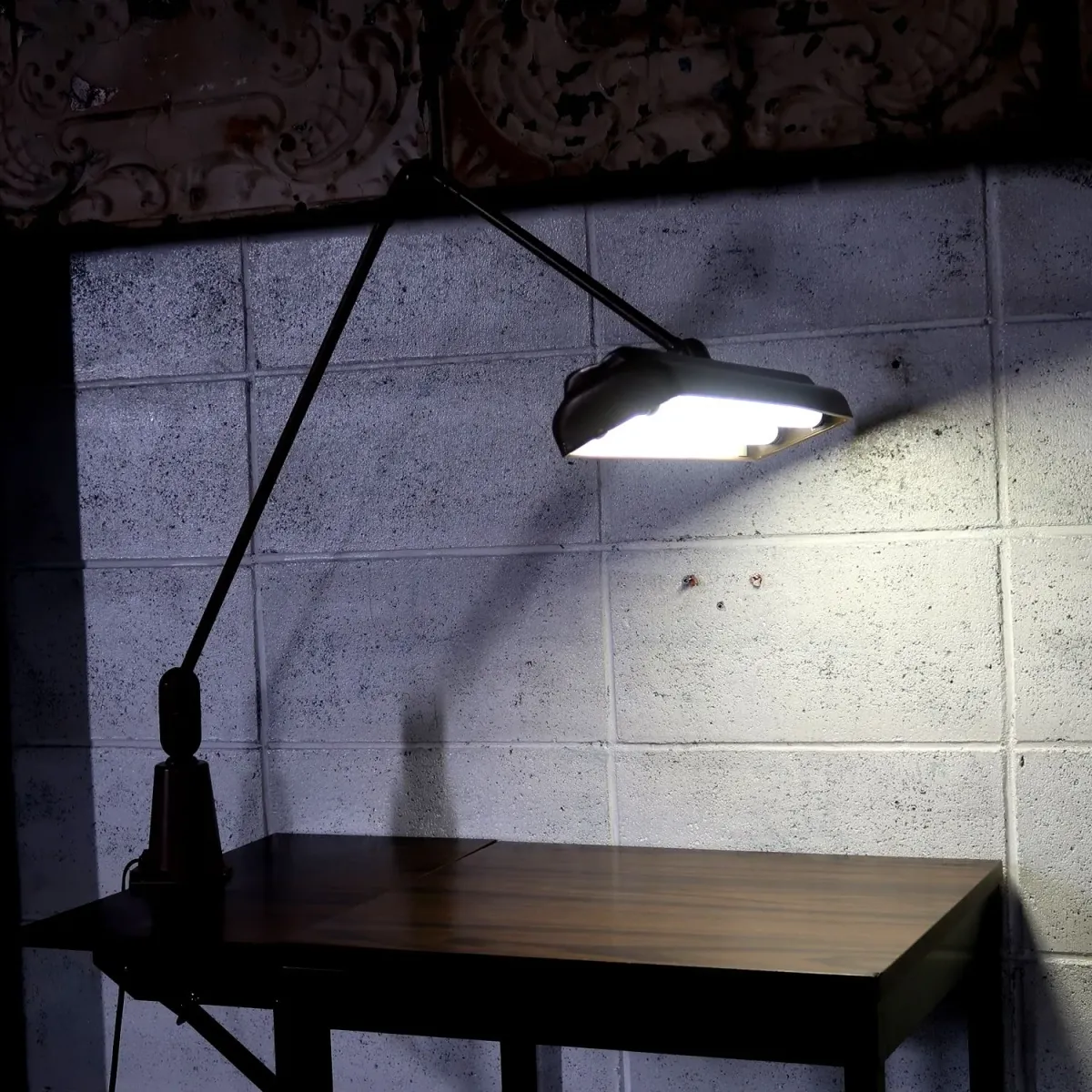 Swivelier ビンテージ インダストリアル マシンランプ