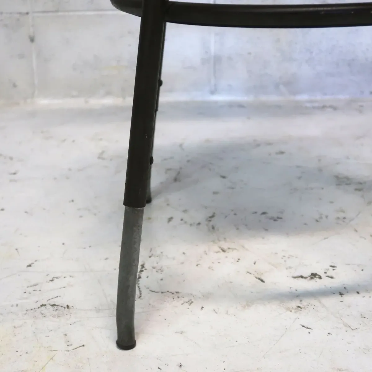 ビンテージ インダストリアル メタルスツール