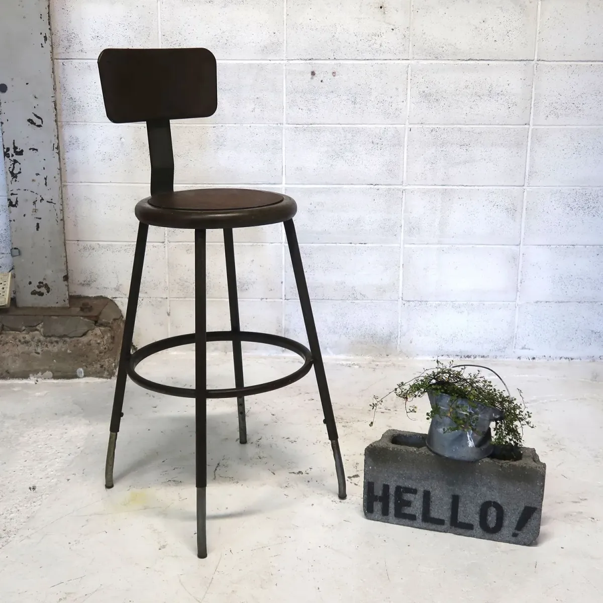 ビンテージ インダストリアル メタルスツール