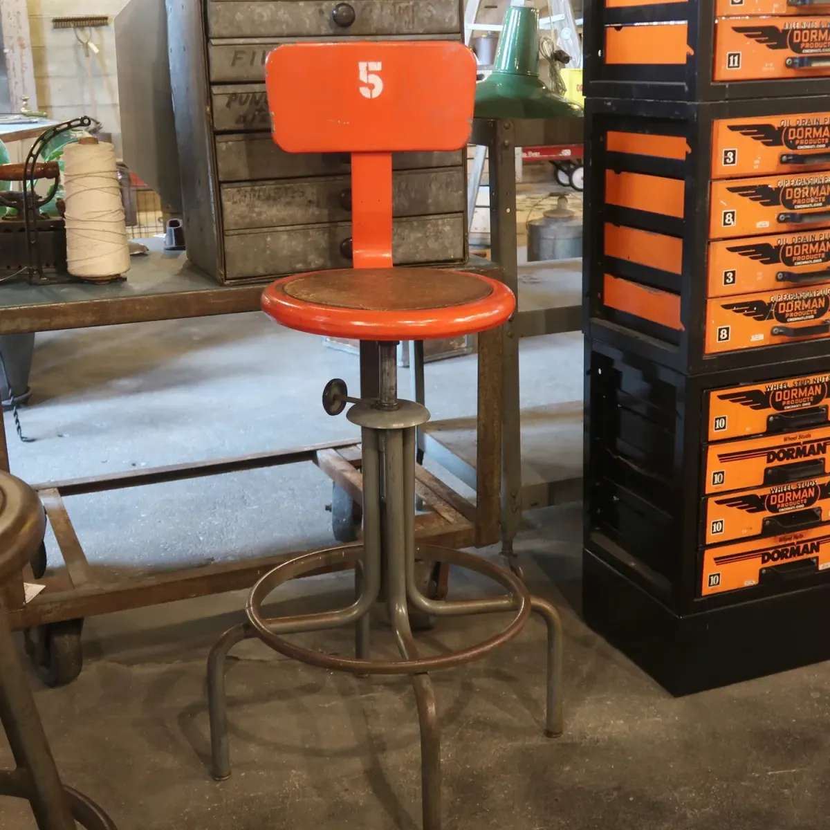 ビンテージ メタル ドラフティングチェア