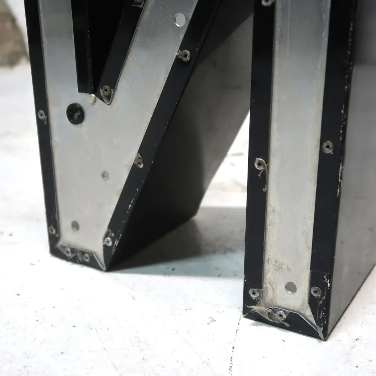 ビンテージ レターサイン N