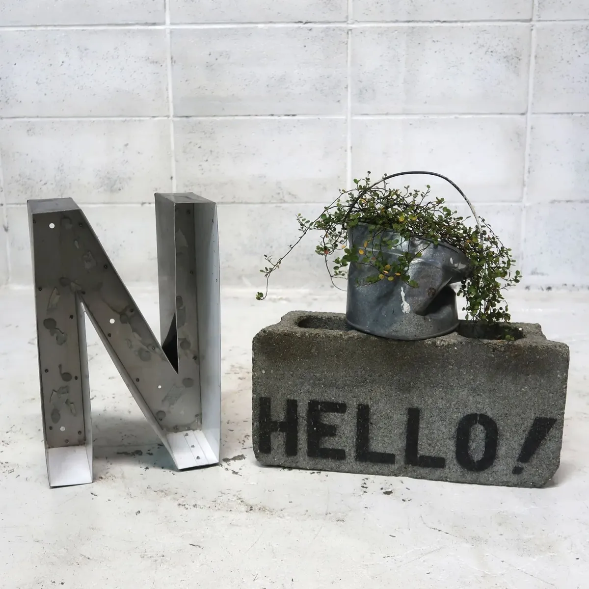 ビンテージ レターサイン N