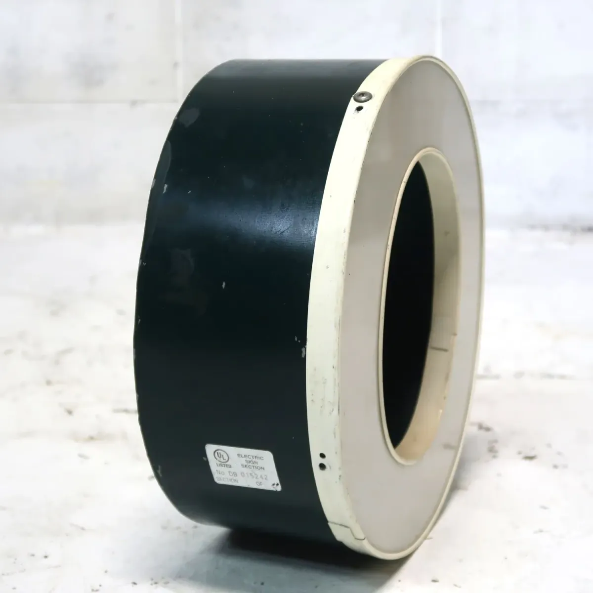 ビンテージ レターサイン O