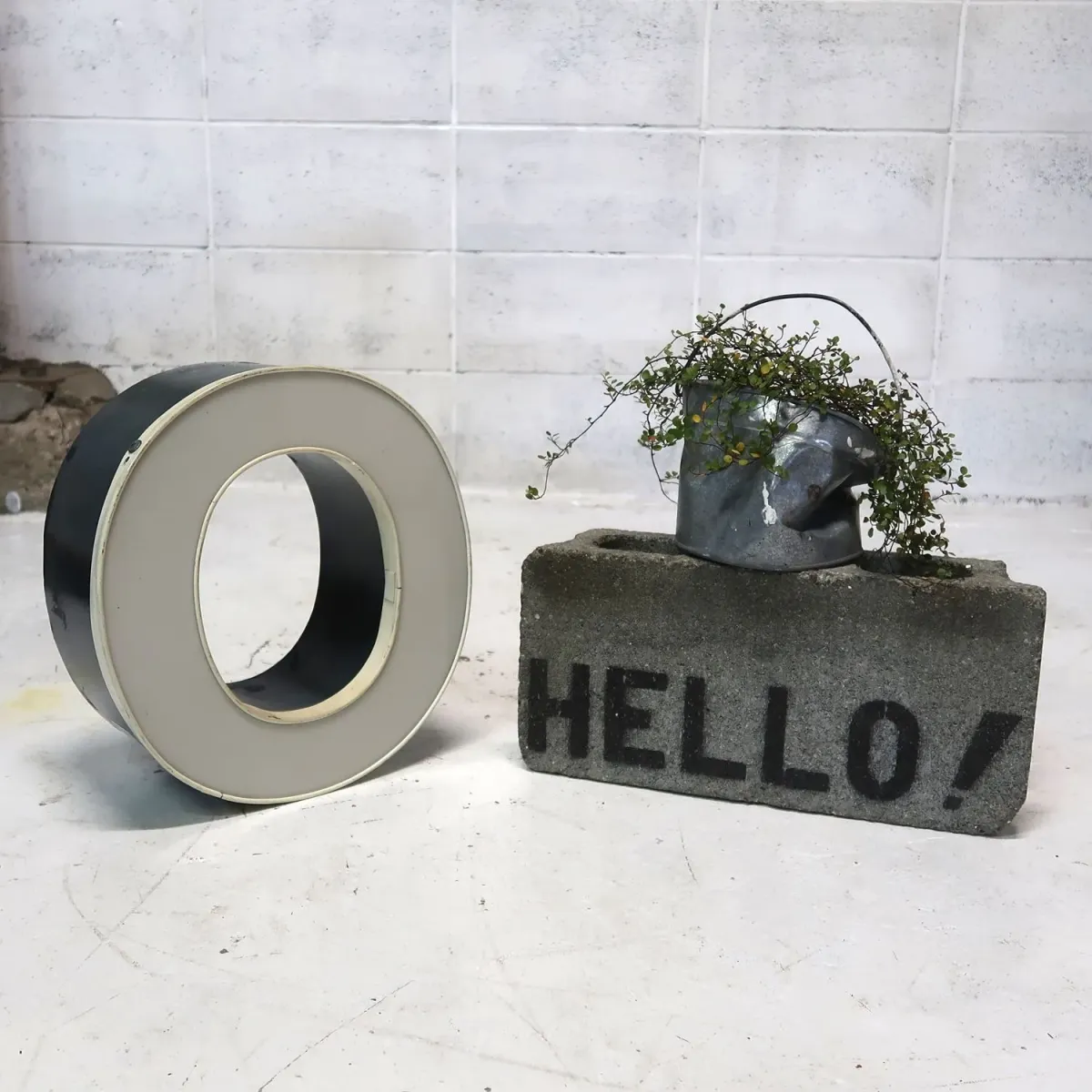 ビンテージ レターサイン O