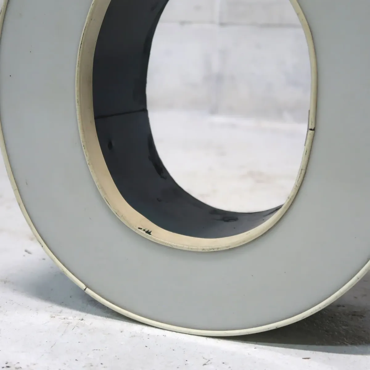 ビンテージ レターサイン O