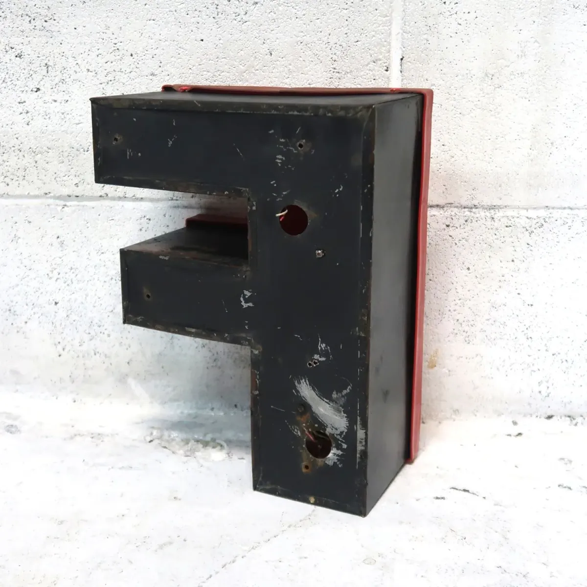 ビンテージ レターサイン F