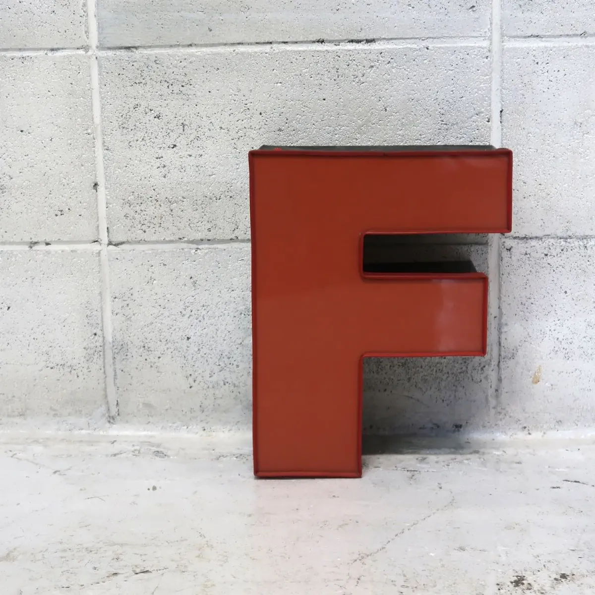 ビンテージ レターサイン F