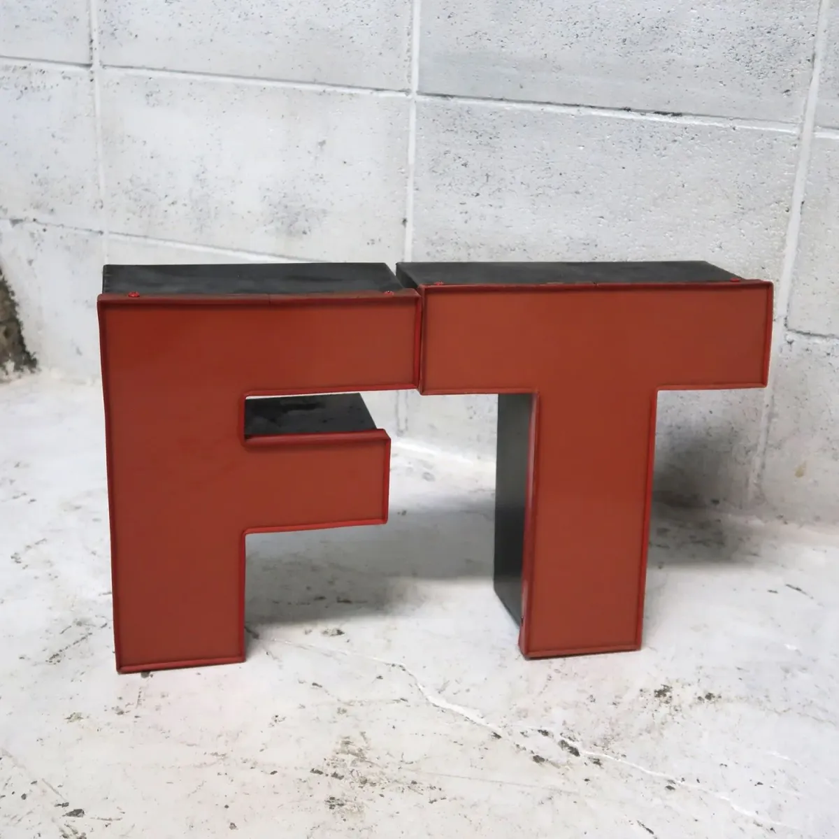 ビンテージ レターサイン F