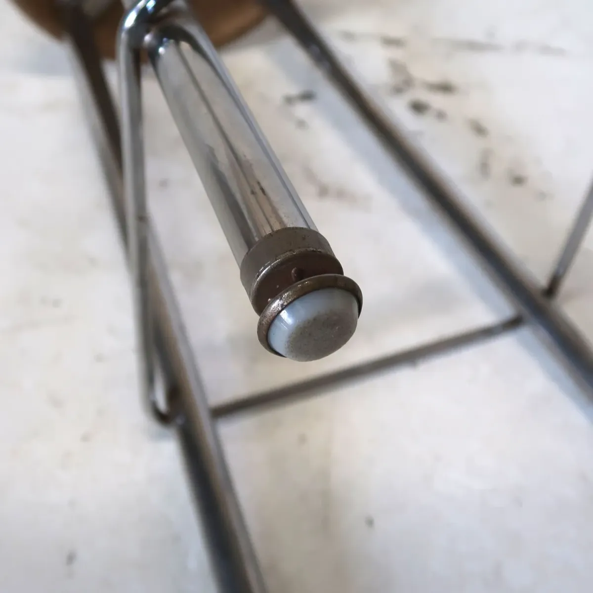 ビンテージ メタルスツール