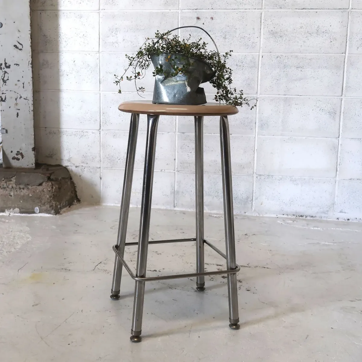 ビンテージ メタルスツール
