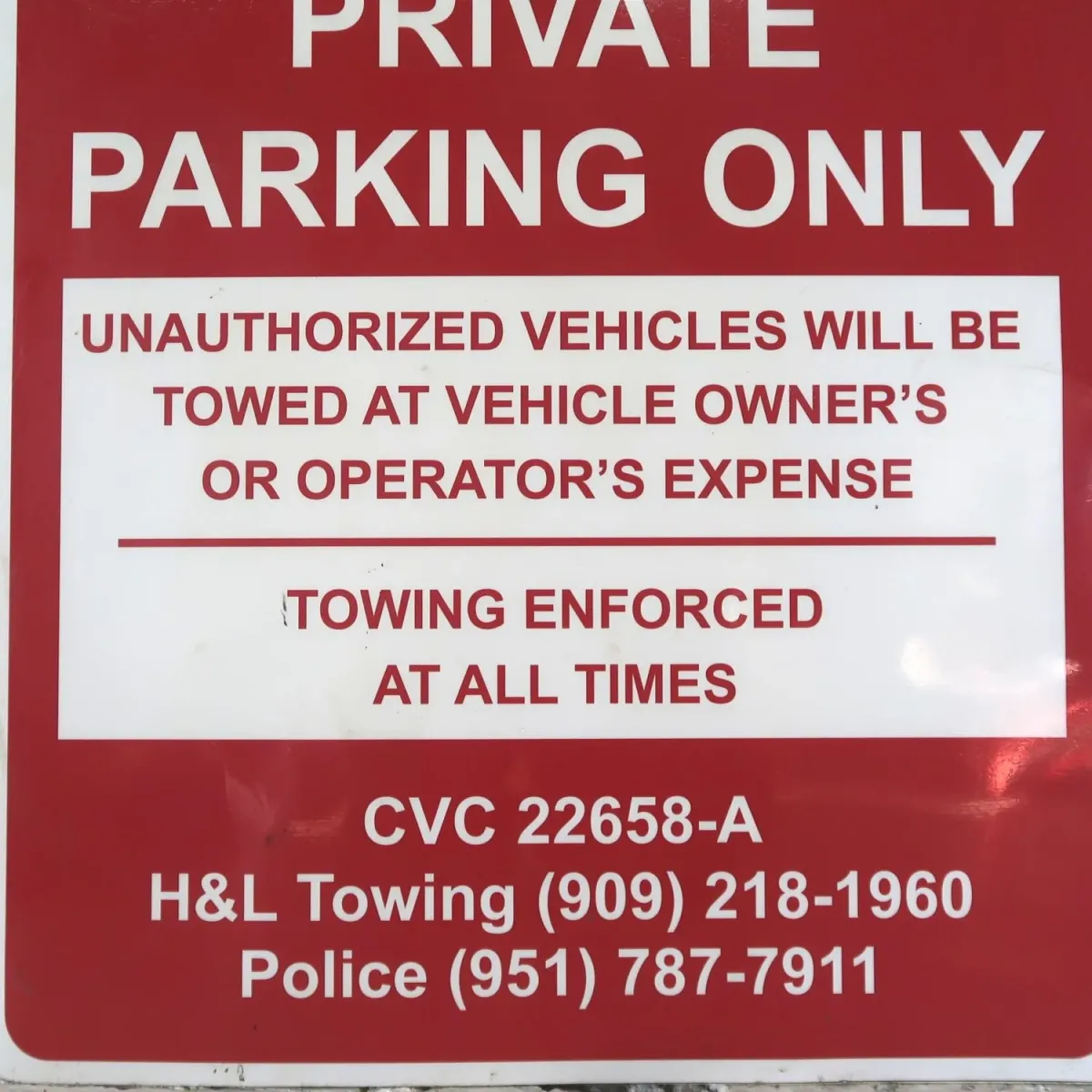 ロードサイン PRIVATE PARKING ONLY