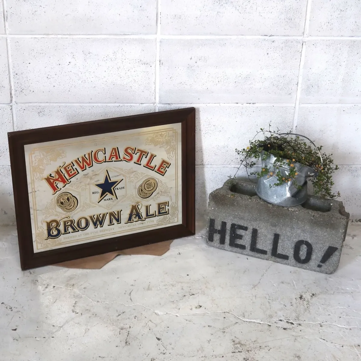 NEWCASTLE ビンテージ パブミラー