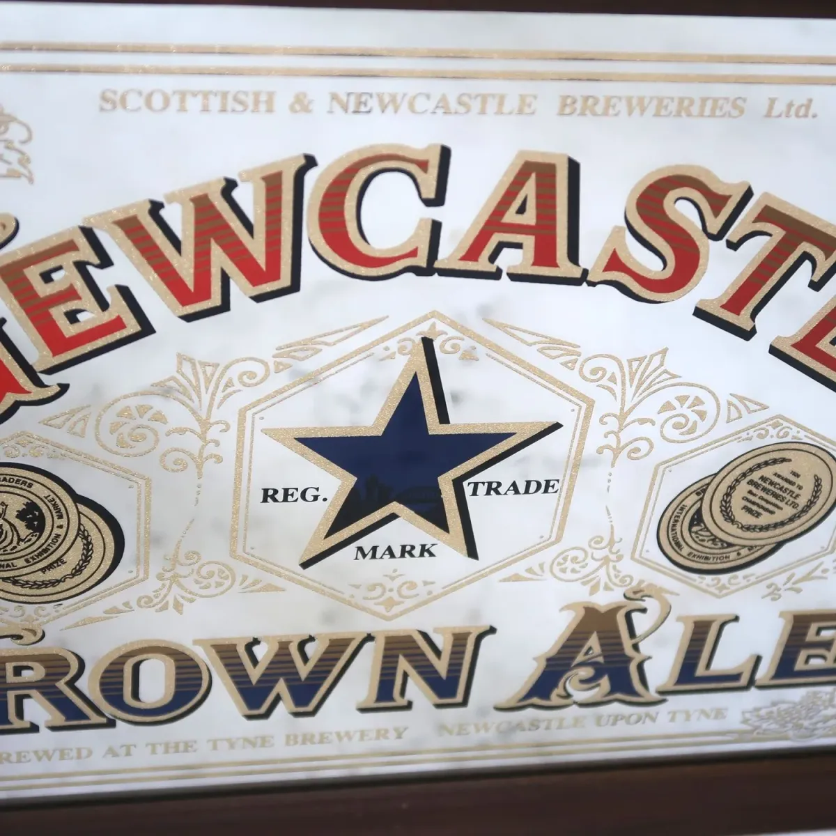 NEWCASTLE ビンテージ パブミラー