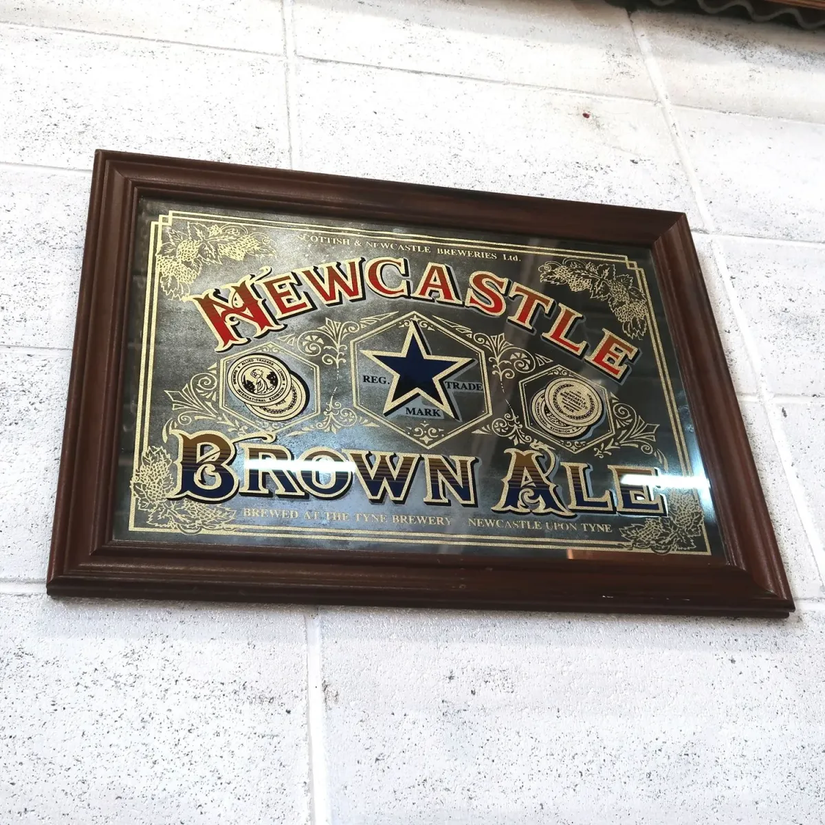 NEWCASTLE ビンテージ パブミラー