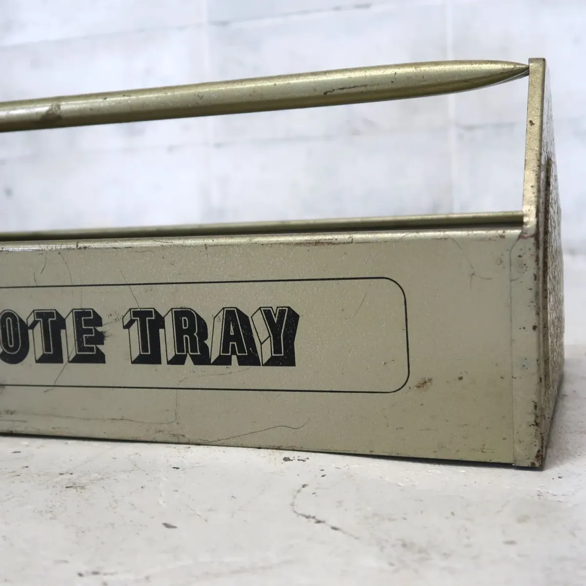 ビンテージ メタル ツールトート