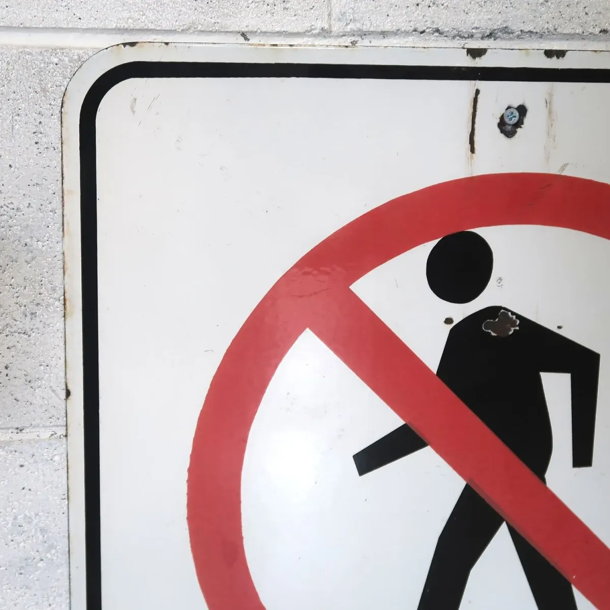 USE CROSSWALK ロードサイン ホーロー