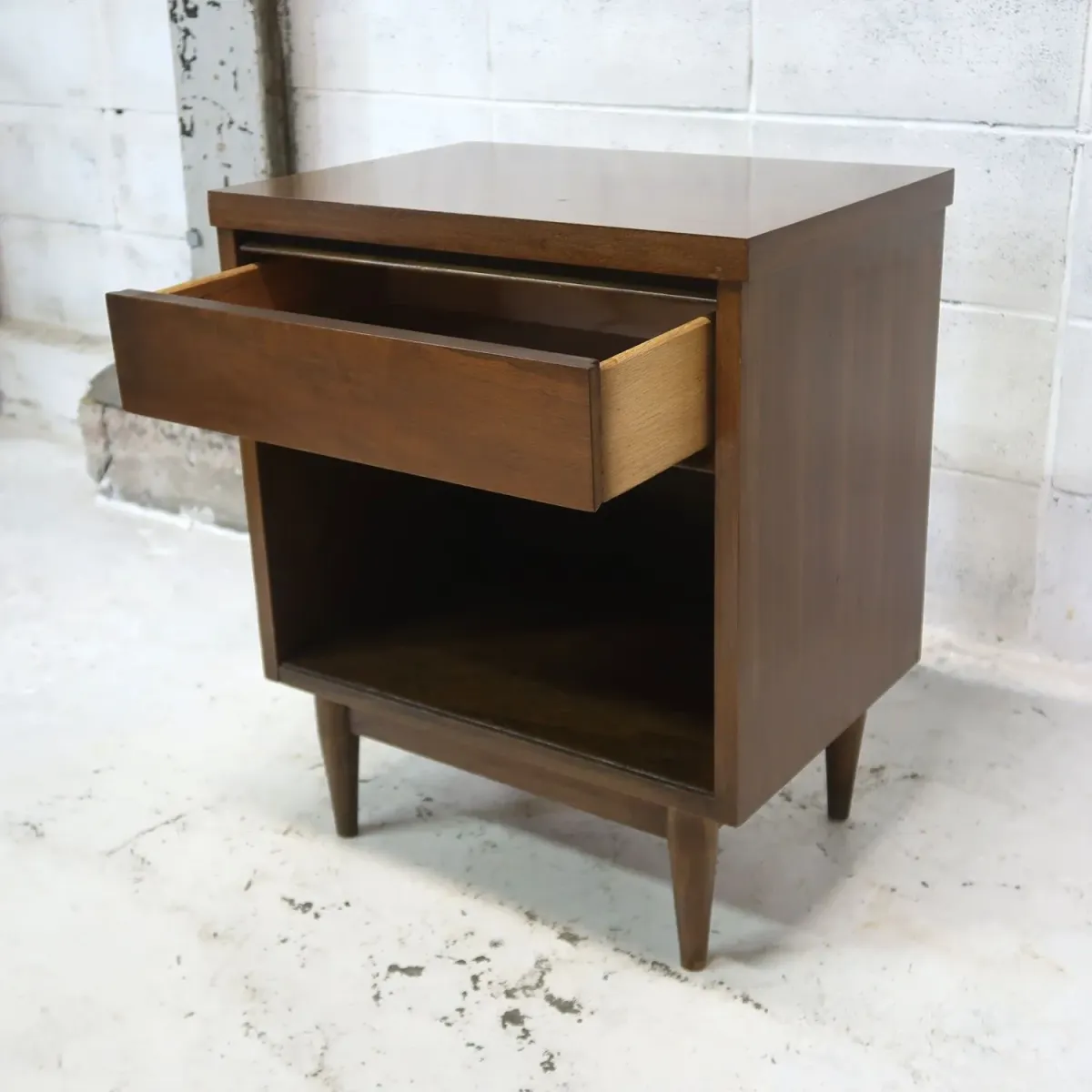 アンティーク ナイトスタンド