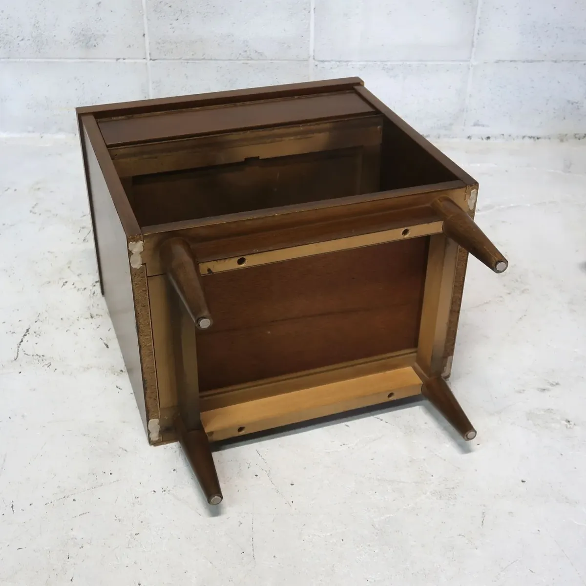 アンティーク ナイトスタンド