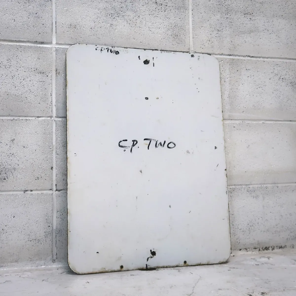 USE CROSSWALK ロードサイン ホーロー