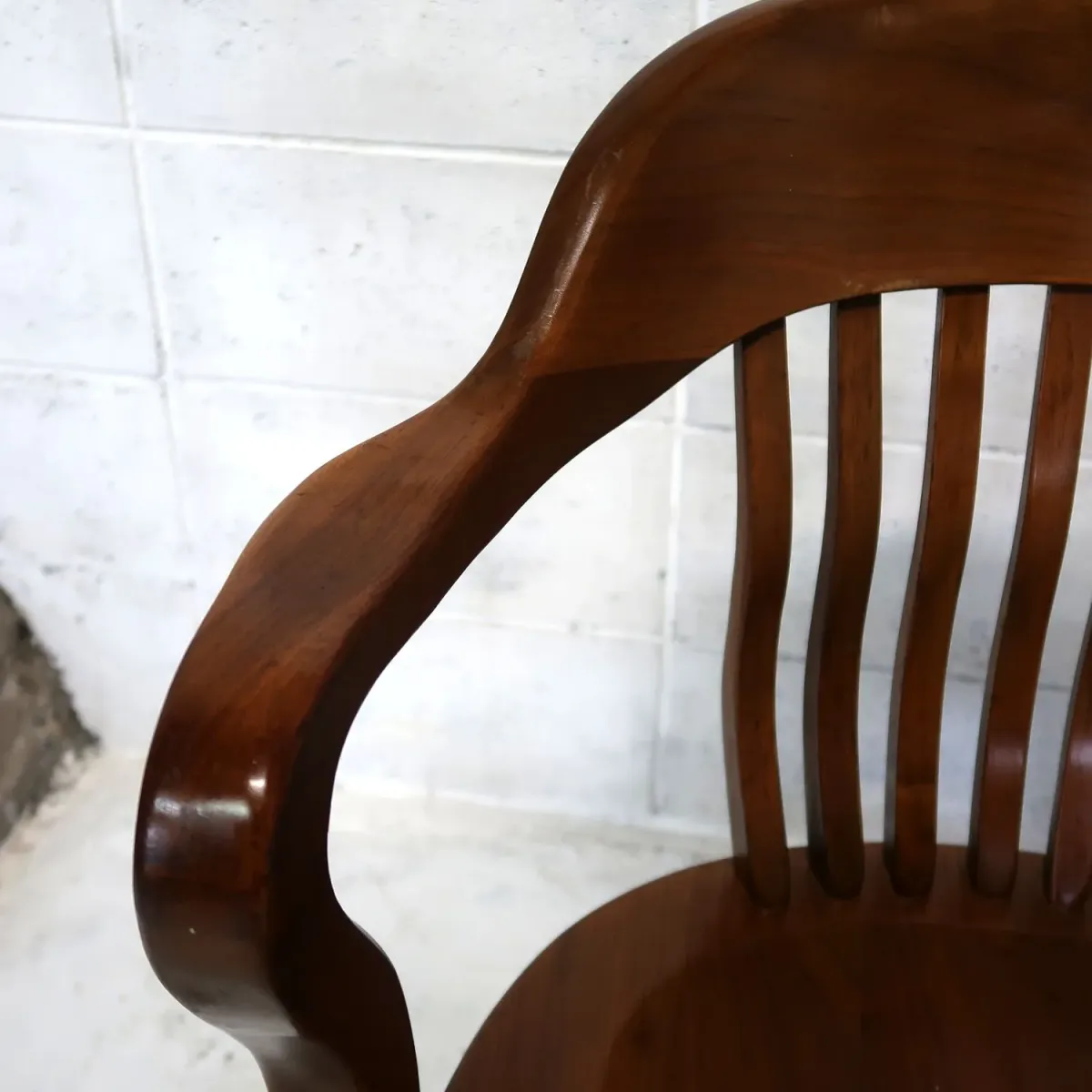 アンティーク ウッド アームチェア