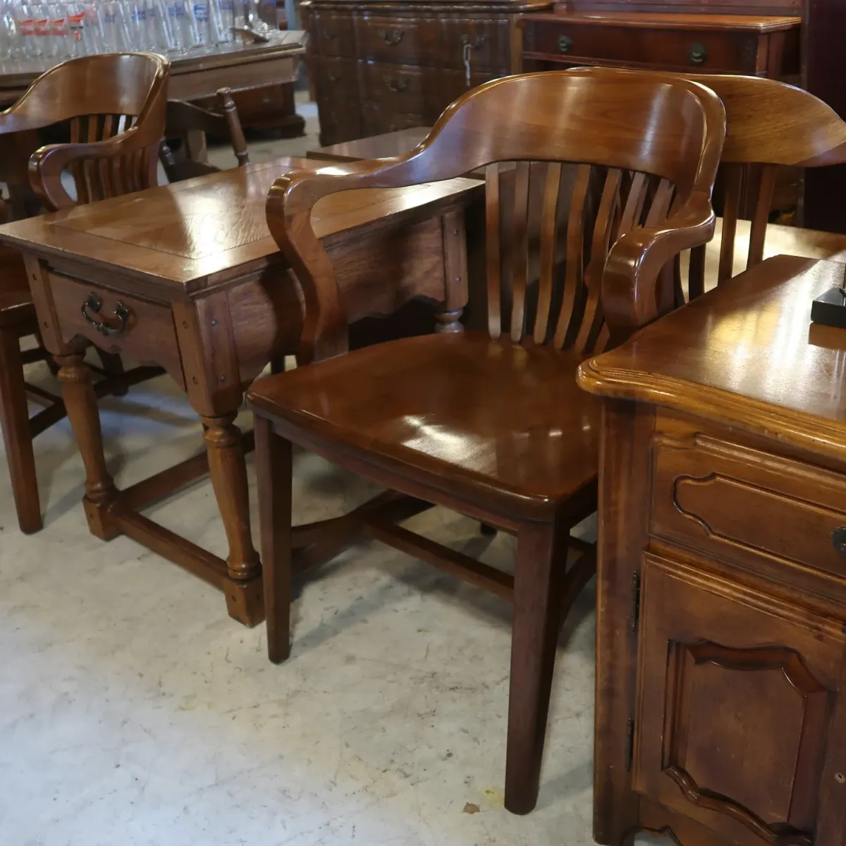 アンティーク ウッド アームチェア