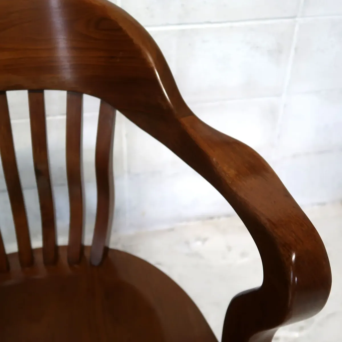 アンティーク ウッド アームチェア