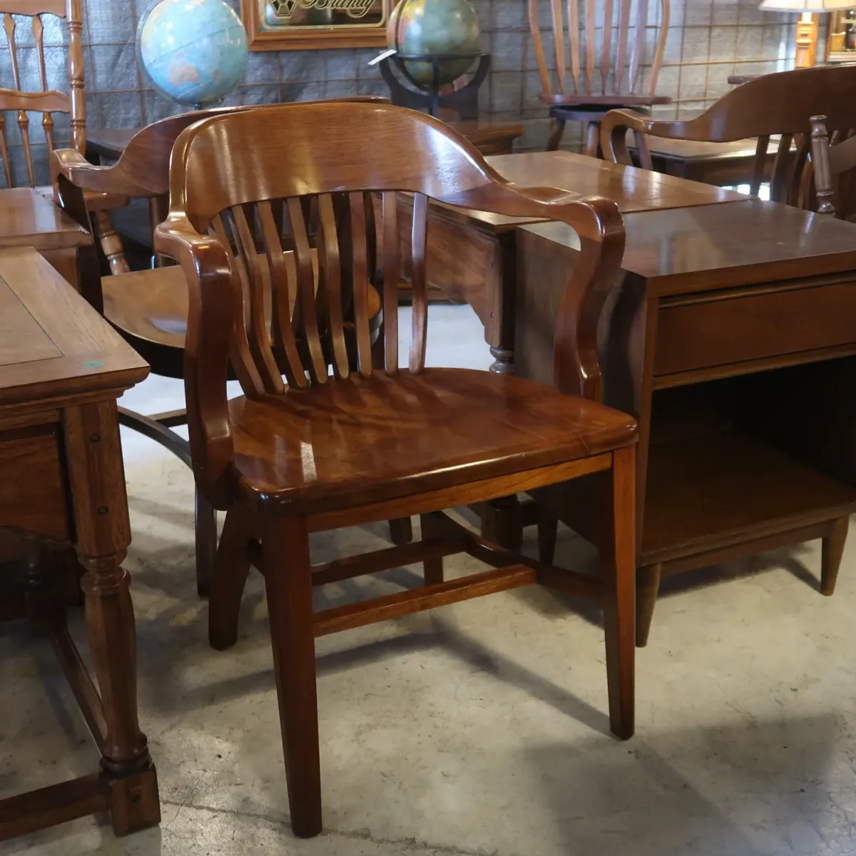 アンティーク ウッド アームチェア