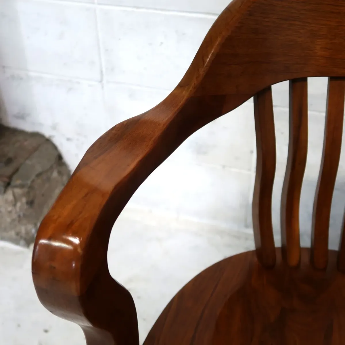 アンティーク ウッド アームチェア