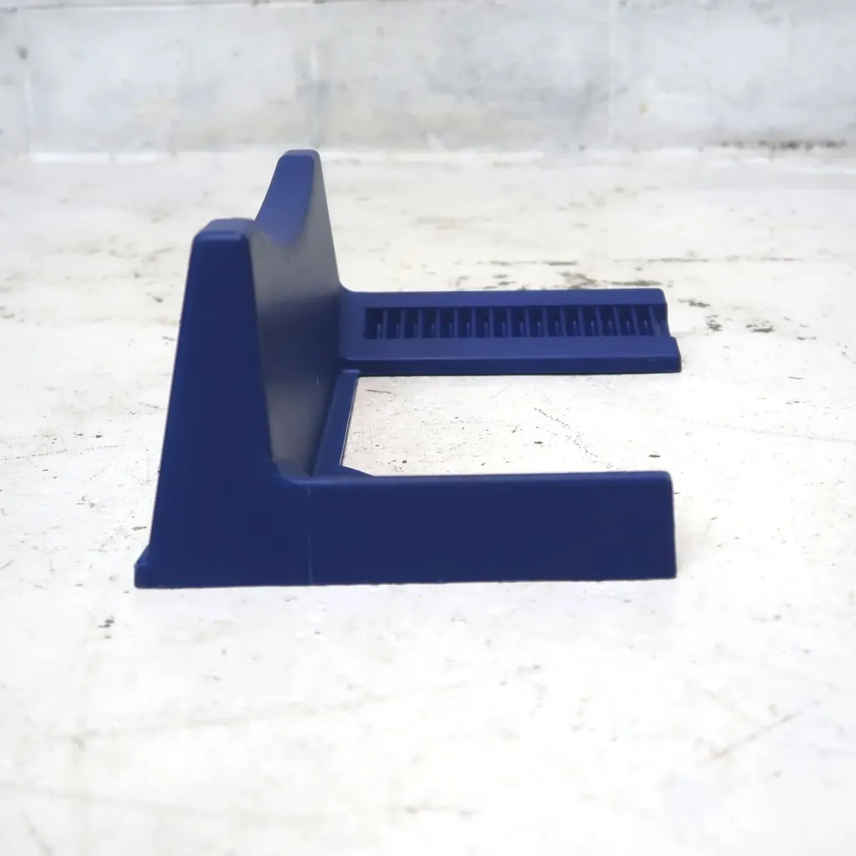 GOOD YEAR タイヤディスプレイラック