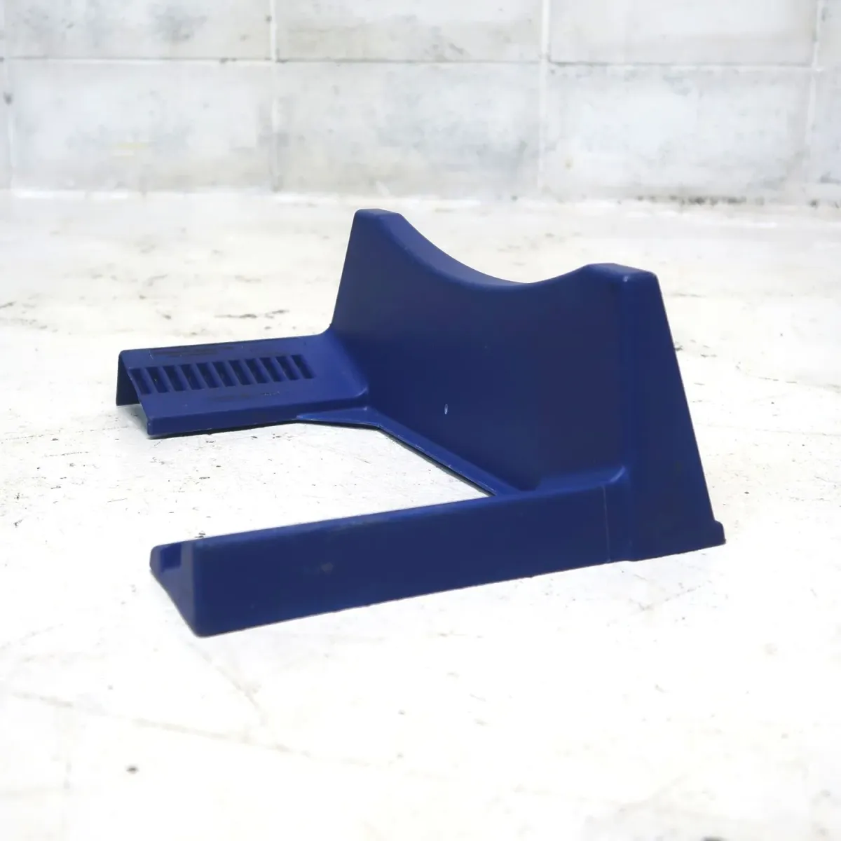 GOOD YEAR タイヤディスプレイラック