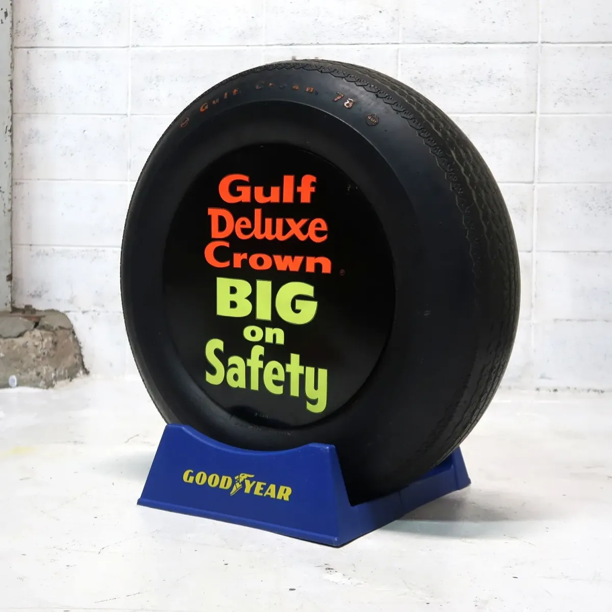 GOOD YEAR タイヤディスプレイラック