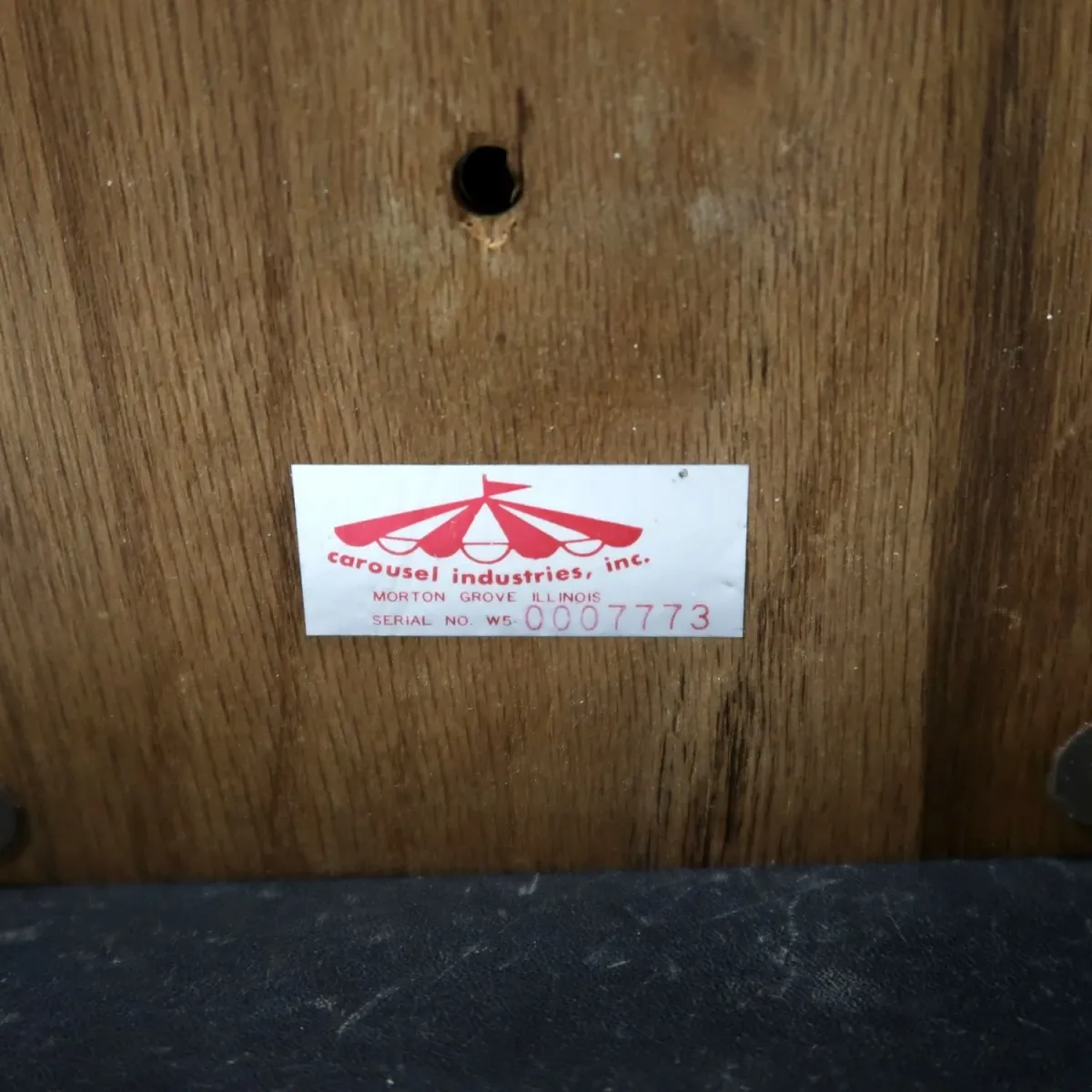 CAROUSEL INDUSTRIES, INC. ビンテージ ナッツマシン