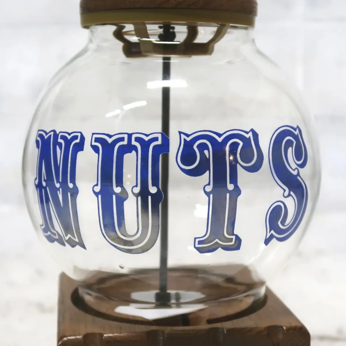 CAROUSEL INDUSTRIES, INC. ビンテージ ナッツマシン