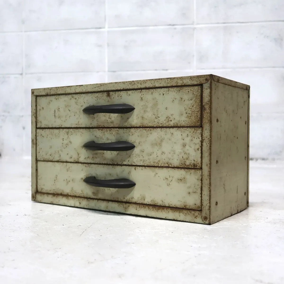 FIDELITONE ビンテージ メタルキャビネット