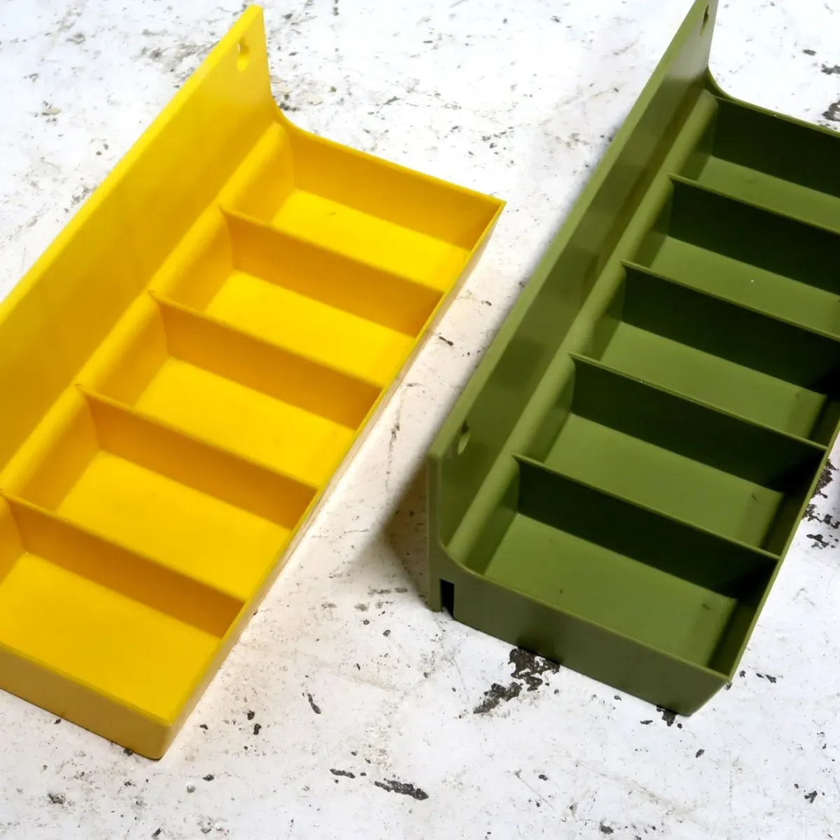 UNIPLASTIC社 ビンテージ ウォールラック