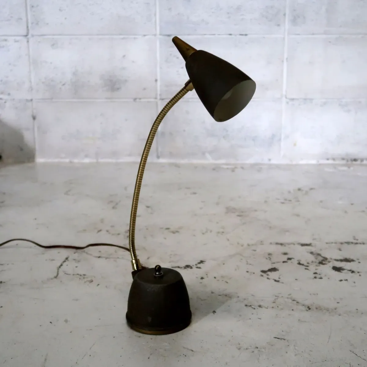 EAGLE ビンテージ ポータブル デスクランプ グースネック