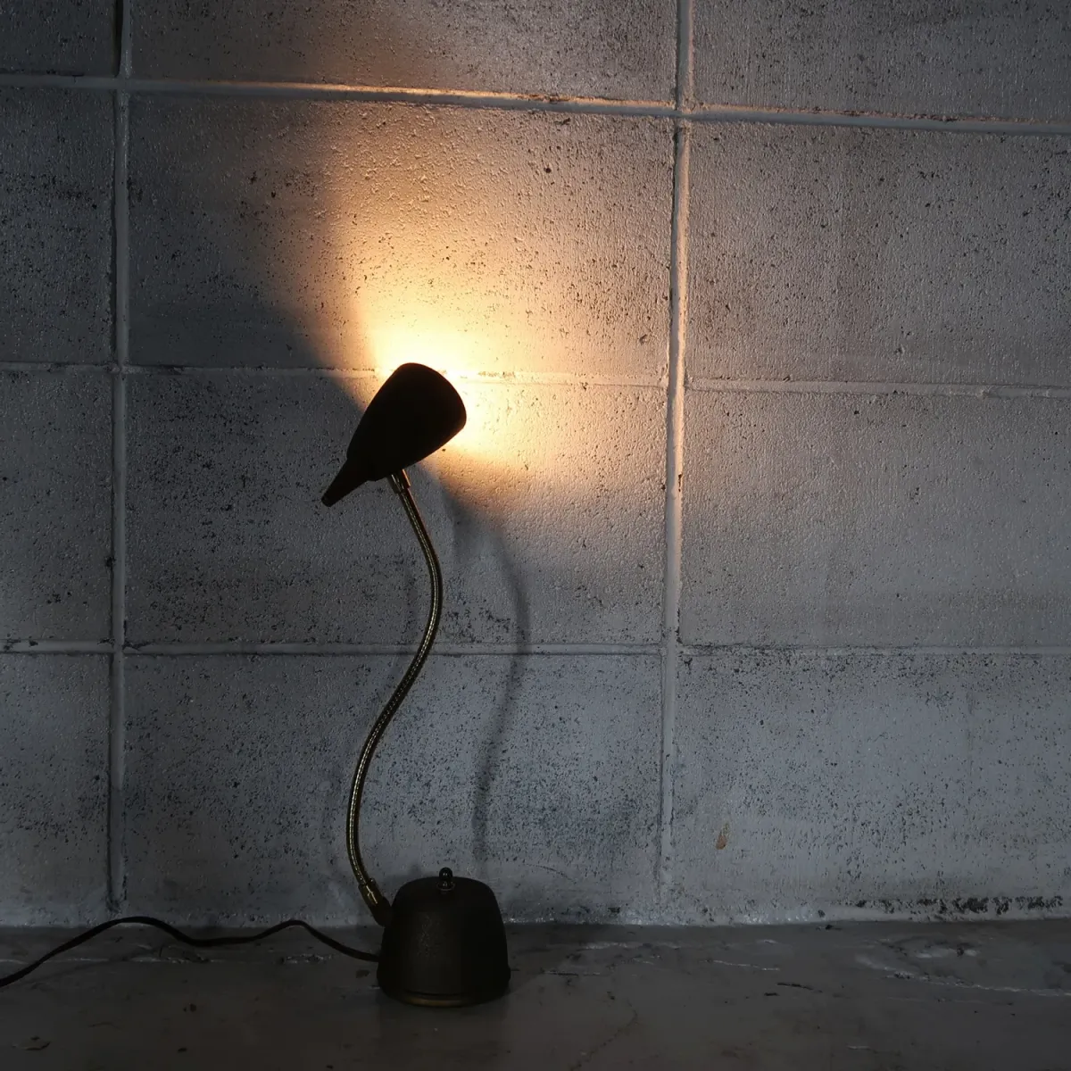 EAGLE ビンテージ ポータブル デスクランプ グースネック