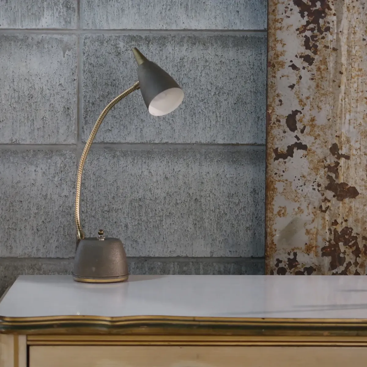 EAGLE ビンテージ ポータブル デスクランプ グースネック