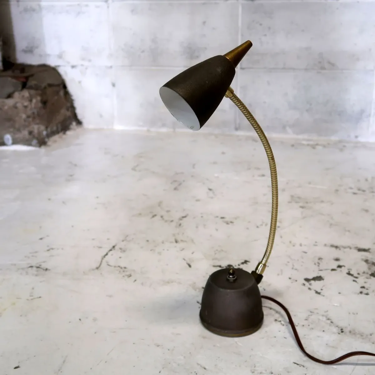 EAGLE ビンテージ ポータブル デスクランプ グースネック