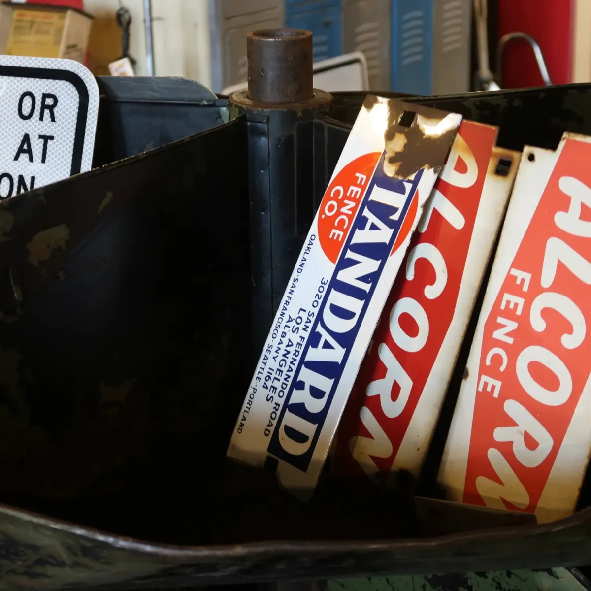 STANDARD FENCE CO. ビンテージ ホーローサイン