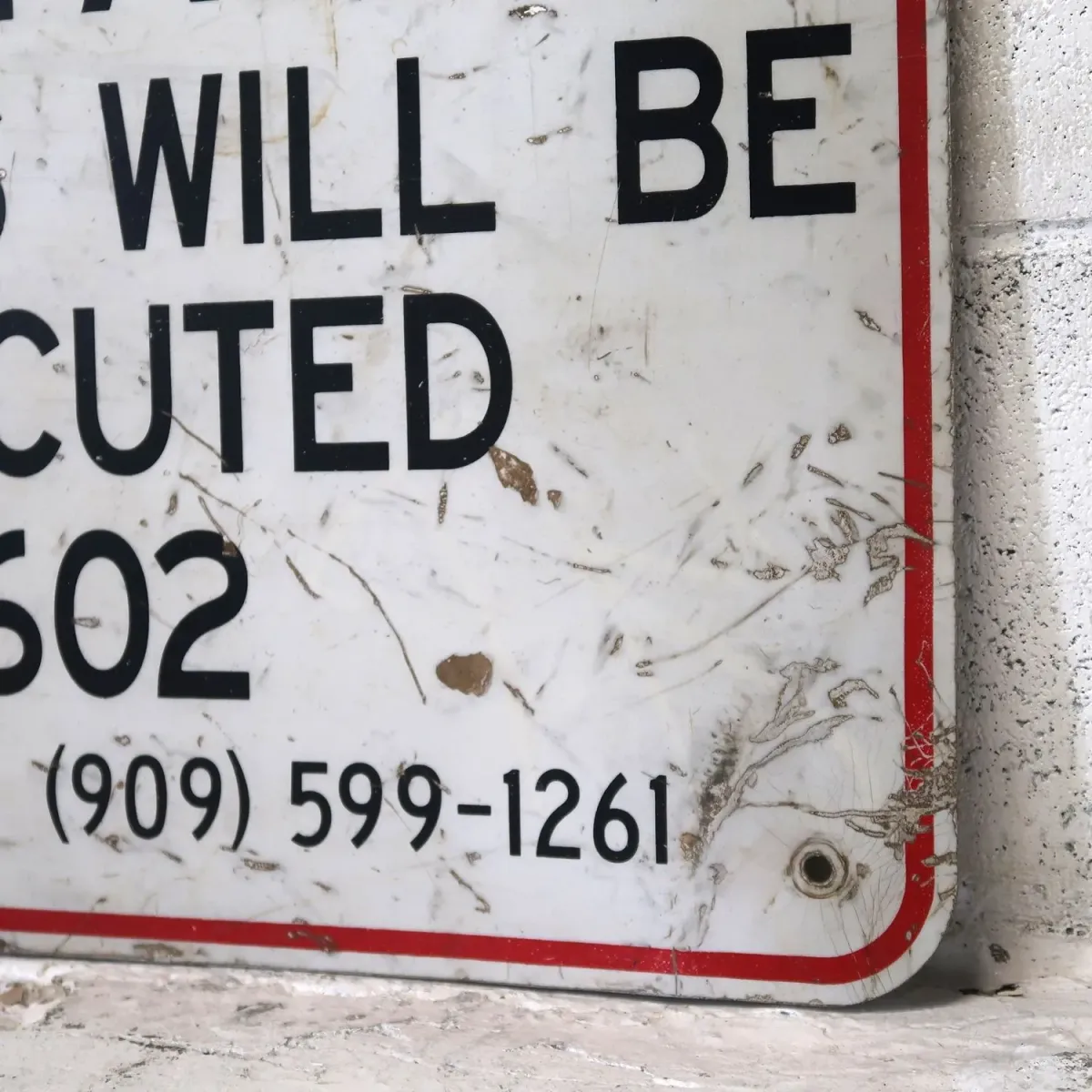 NO TRESPASSING ビンテージ メタルサイン