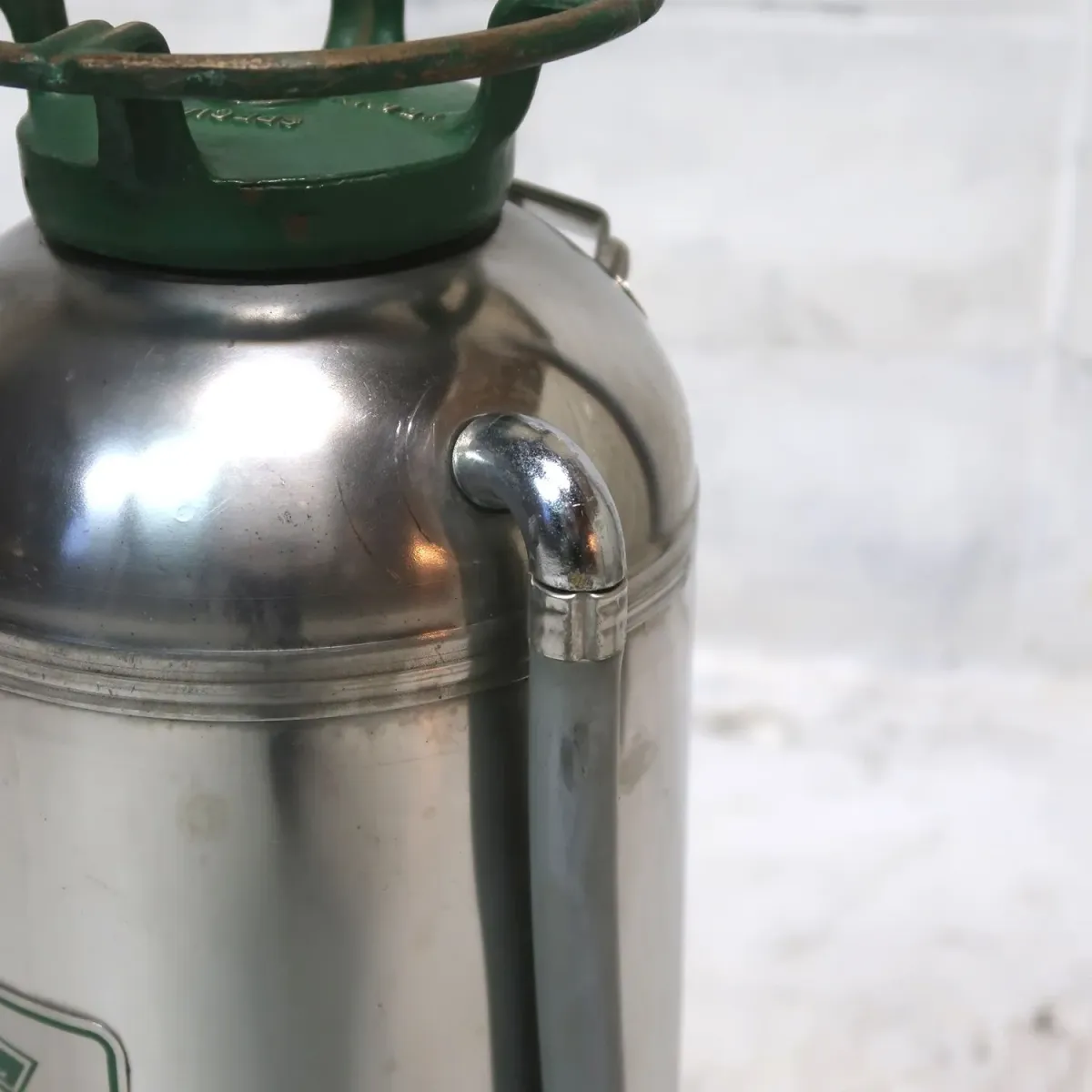 ビンテージ 消火器 クロムメッキ