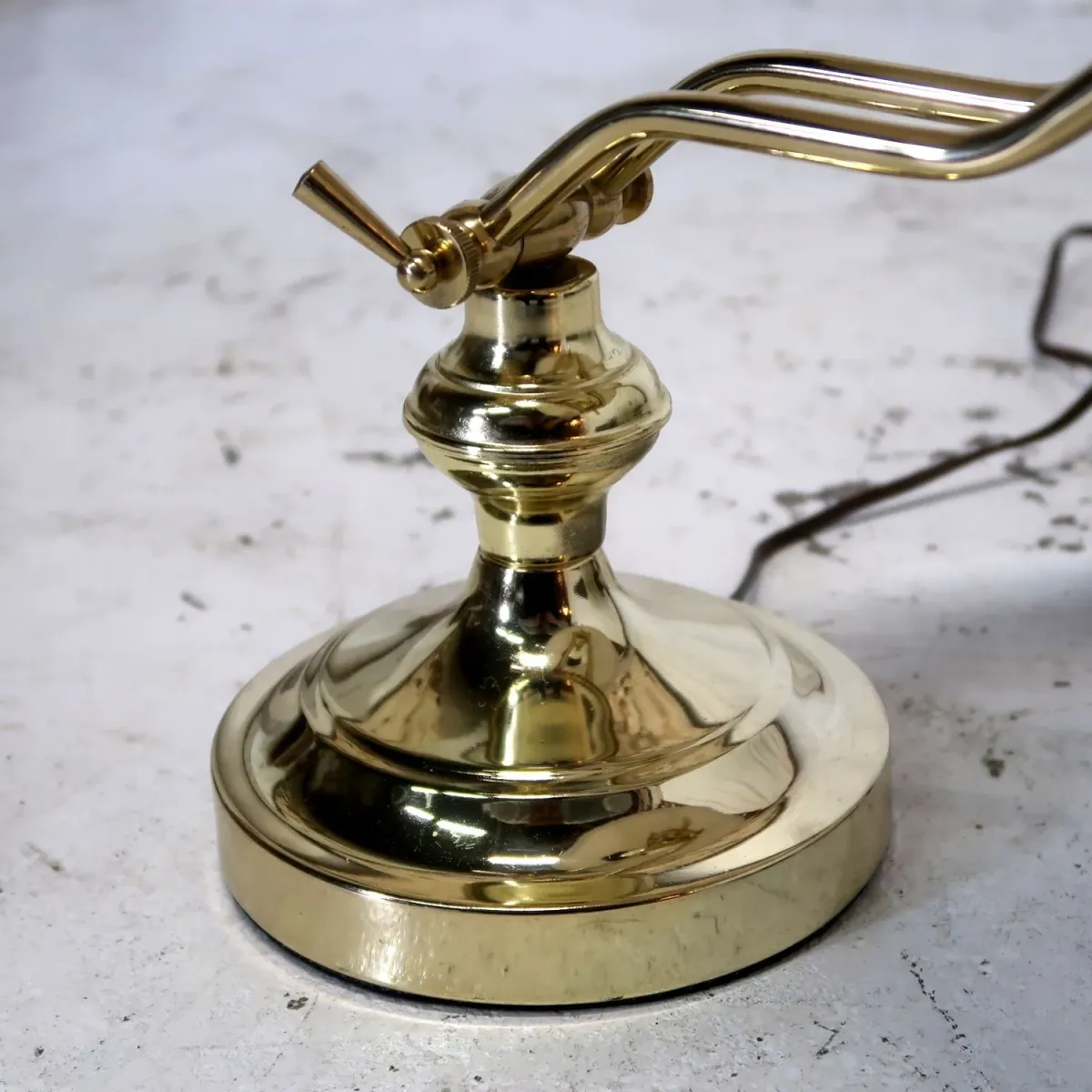 ゴールドメタル テーブルランプ