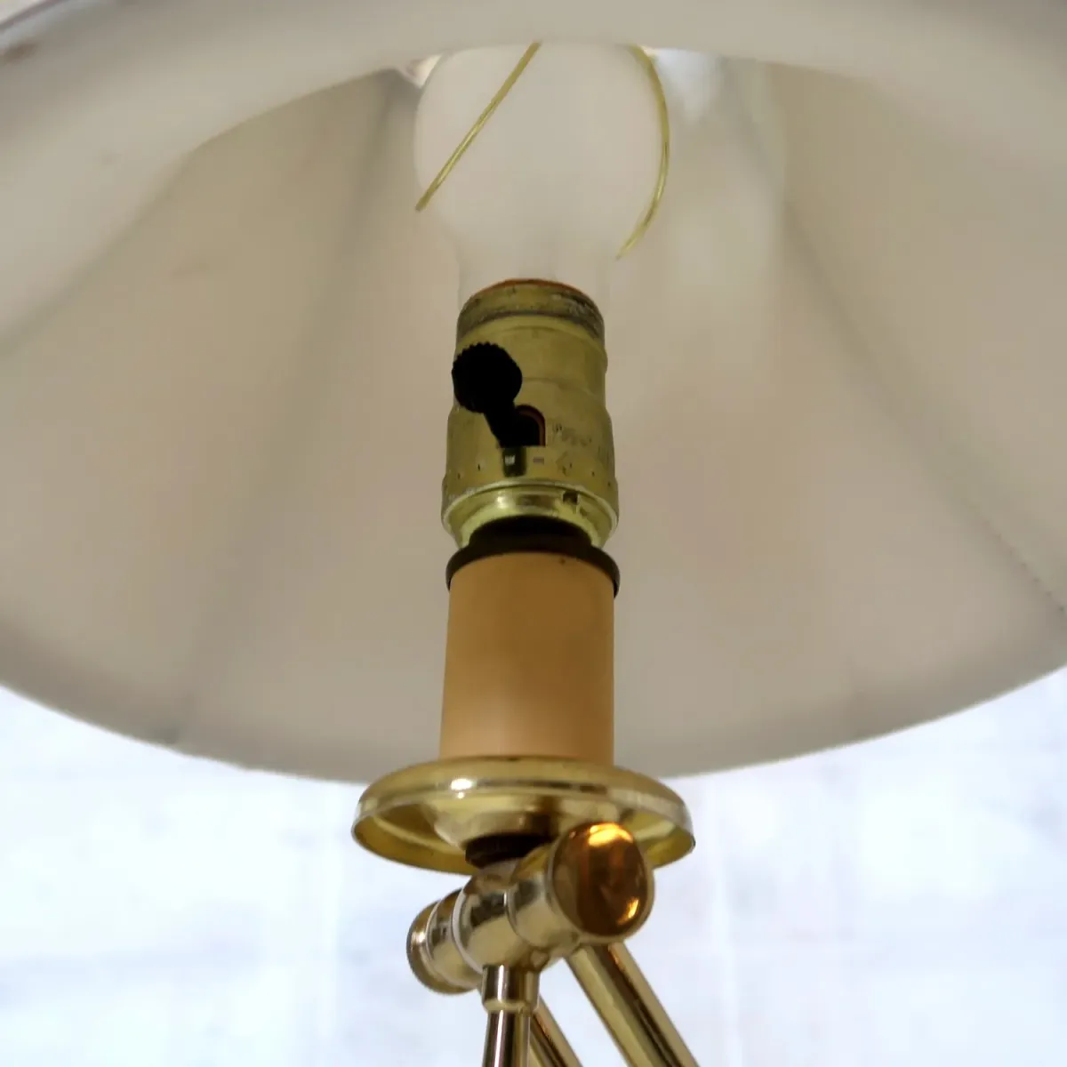 ゴールドメタル テーブルランプ