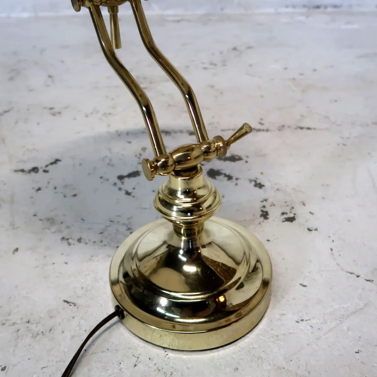 ゴールドメタル テーブルランプ