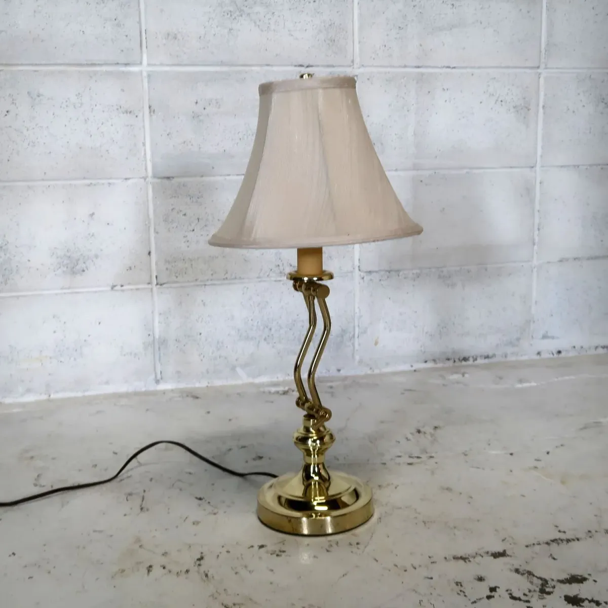 ゴールドメタル テーブルランプ