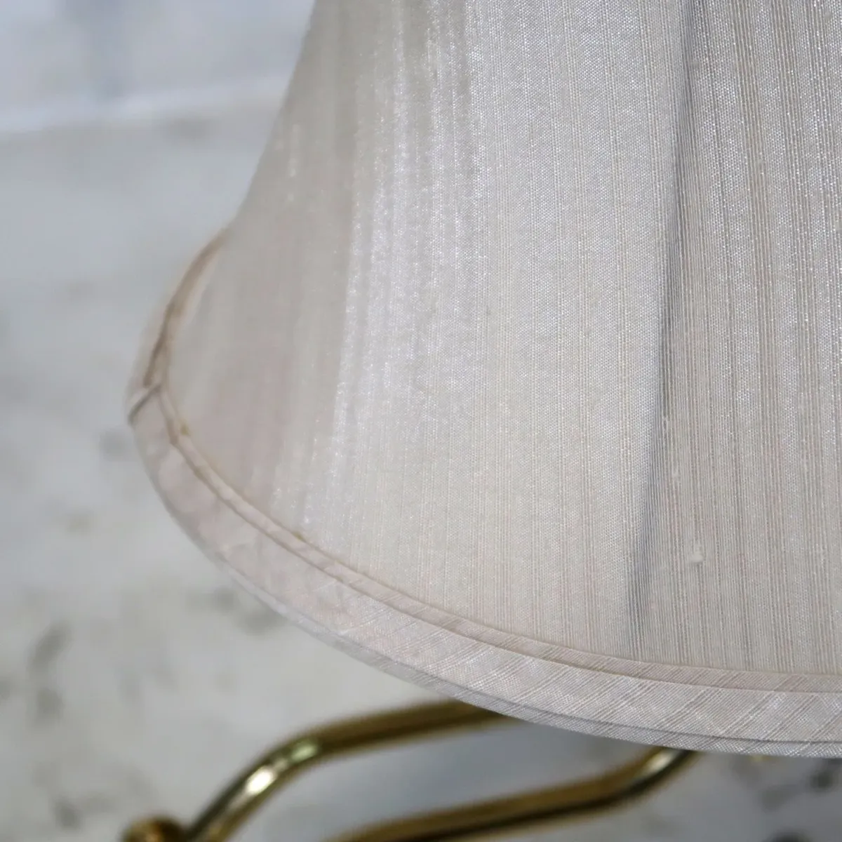 ゴールドメタル テーブルランプ