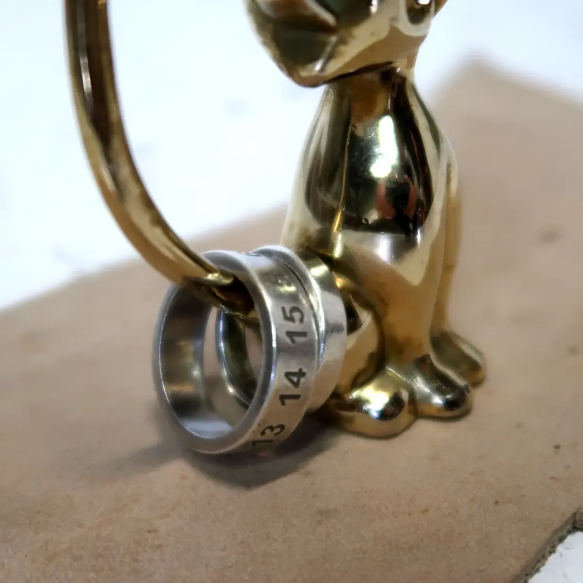 ビンテージ リングホルダー キャットモチーフ 真鍮